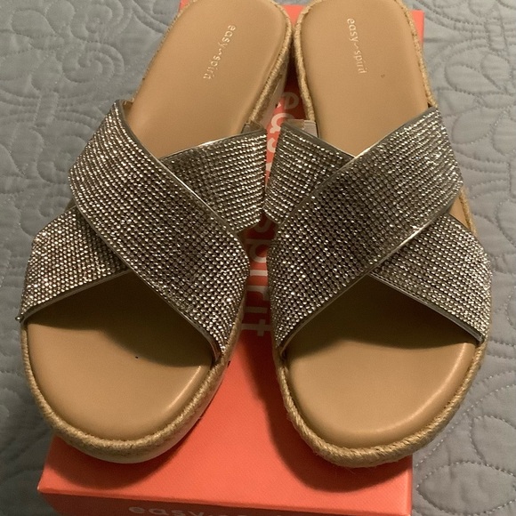 Easy Spirit Silver Sandals - Picture 2 of 9